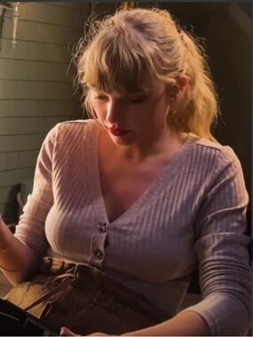 Z Supply Bodysuit ASO Taylor Swift - Women’s size XS